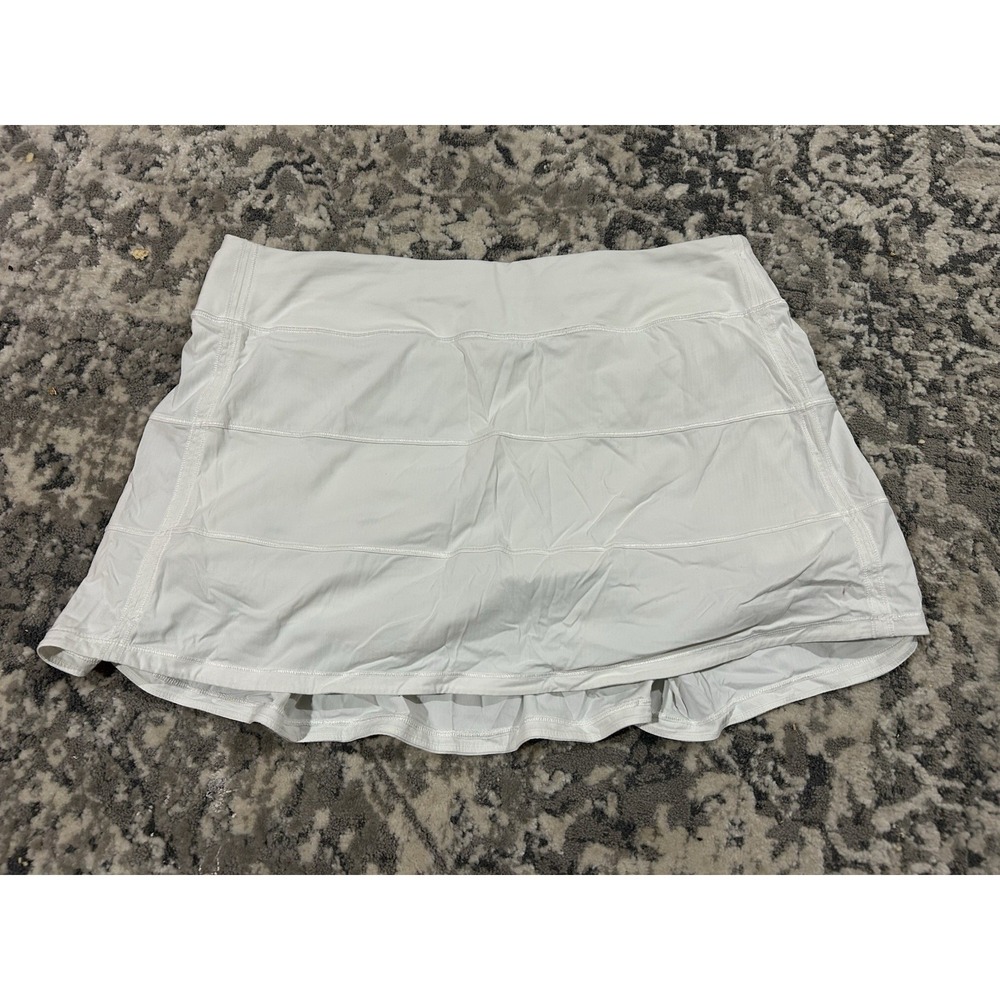 Lululemon Women's Skort Size 12 White Athletic Tennis Activewear Built-In Shorts